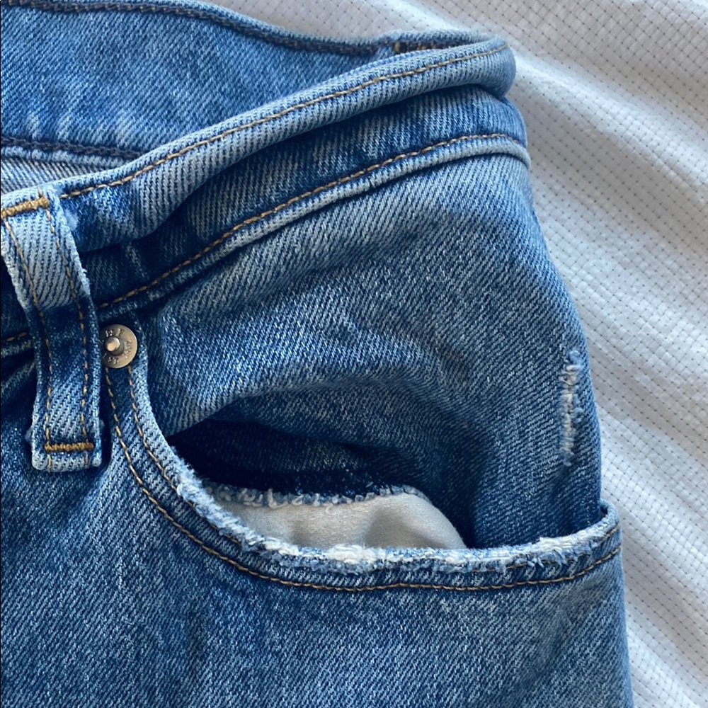 Abercrombie & Fitch 90s Straight Ultra High Rise Jeans - Picture 5 of 16